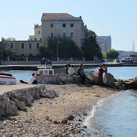 Apartment With A Parking Space - 18486 Zadar